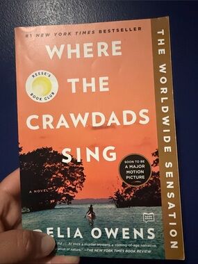 Where the crawdads sing book - Paperback Delia Owens